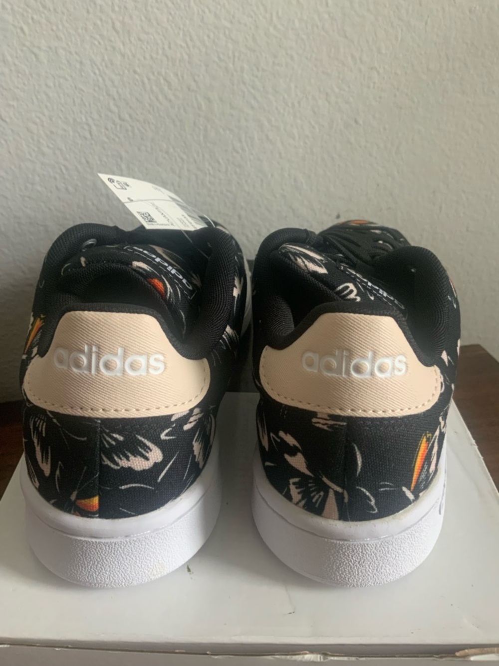 Adidas x Farm Rio Court Sneakers Women’s Size 8. Black Butterfly Print Tennis - Picture 4 of 8